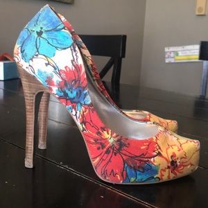 Jessica Simpson floral heels